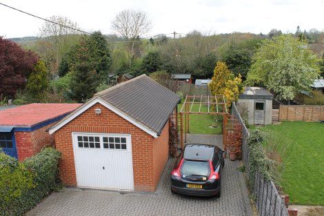 3 Bed Semi Detached Property For Sale In Knowl Hill Berkshire